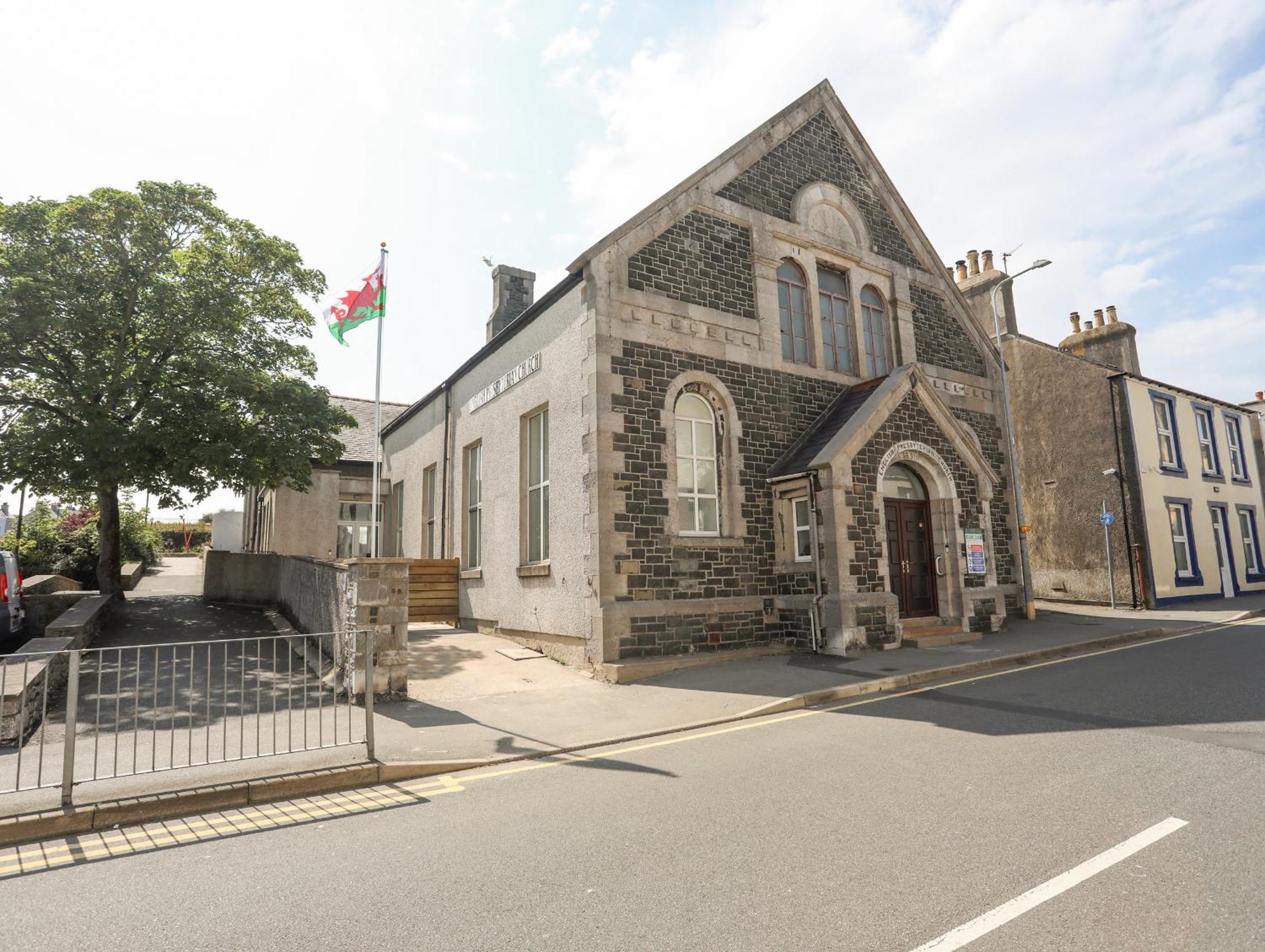 Holiday home The Church Holyhead